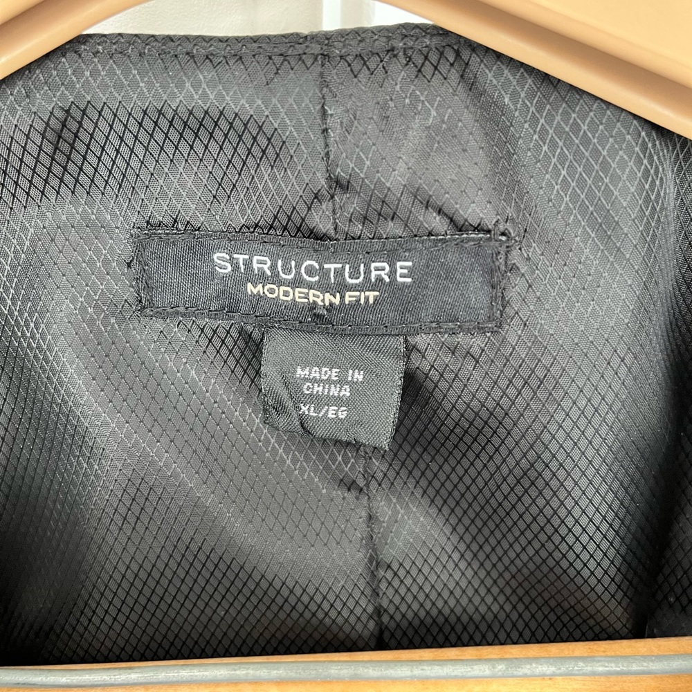 Structure Vest - Picture 2 of 4